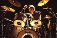 thumbnail link to photograph Rick Buckler on drums